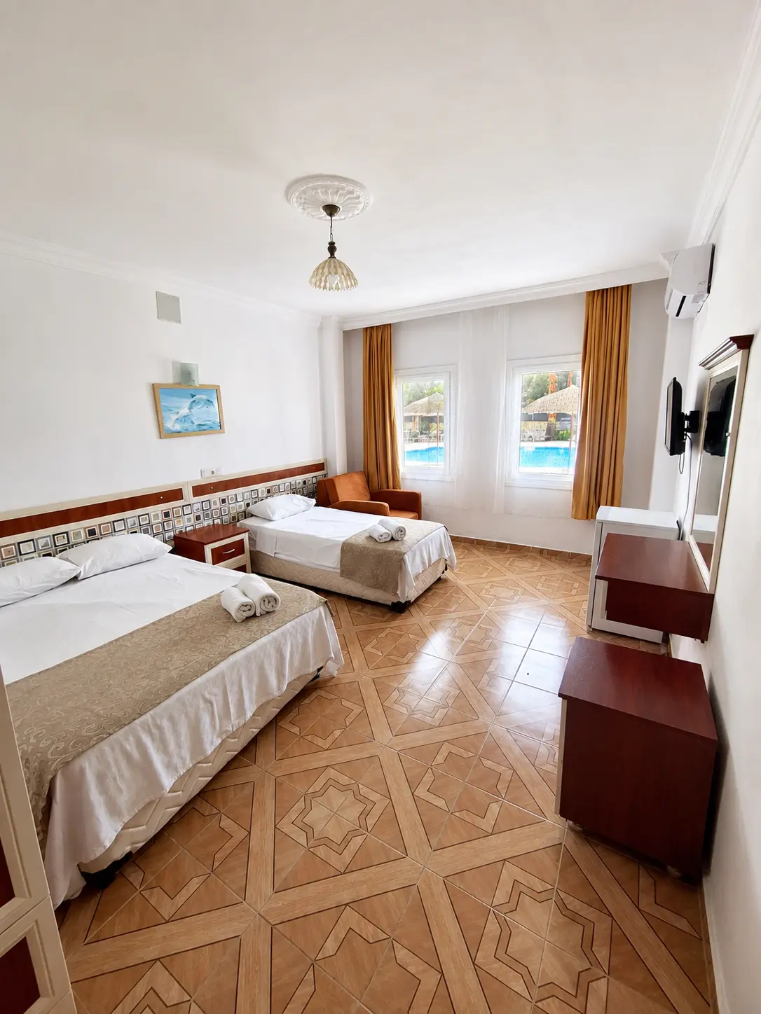 Yakamoz Otel